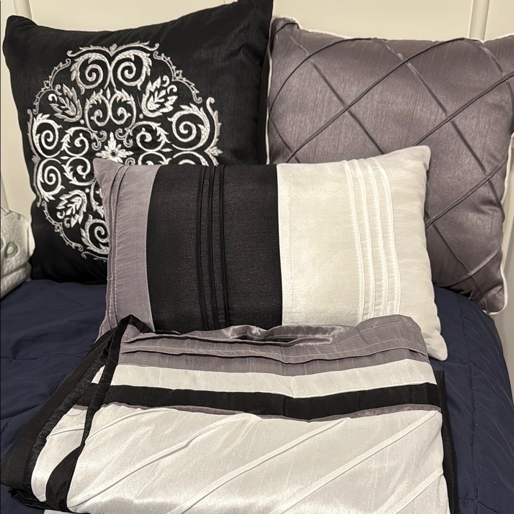 Elegant Black, cream and Gray pillow accents